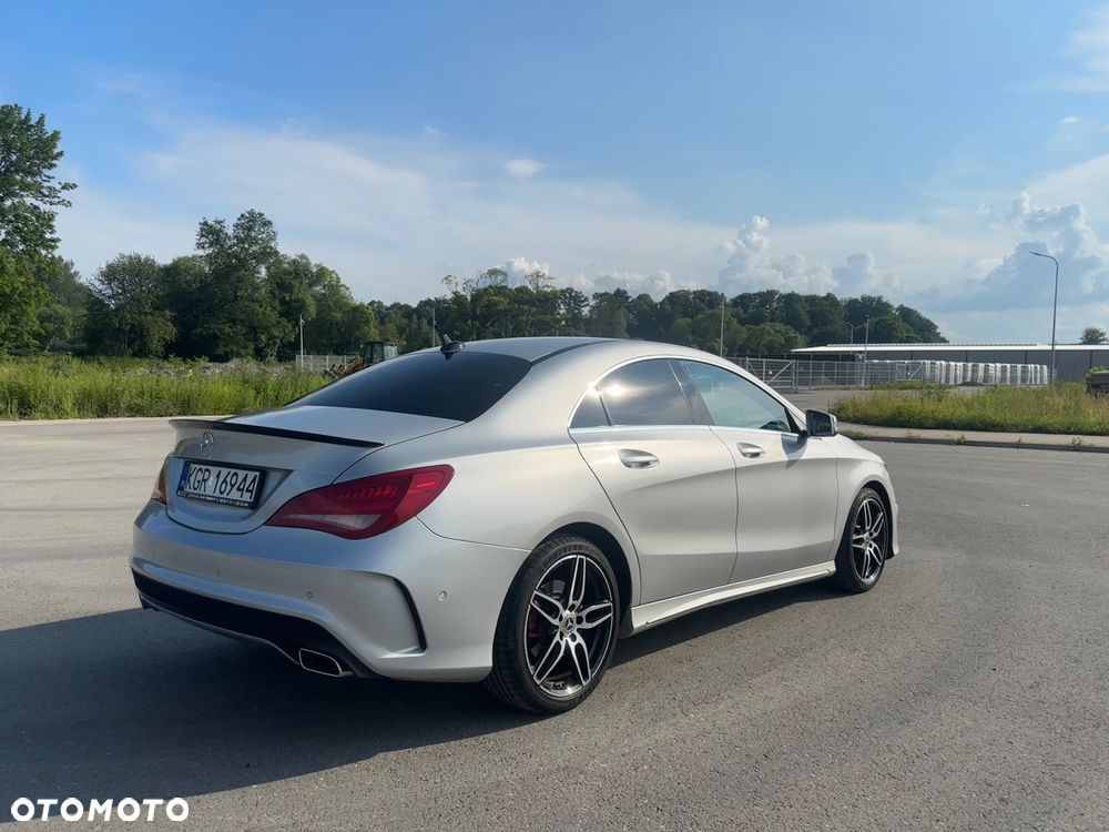 Mercedes-Benz CLA 200 AMG Line - 5