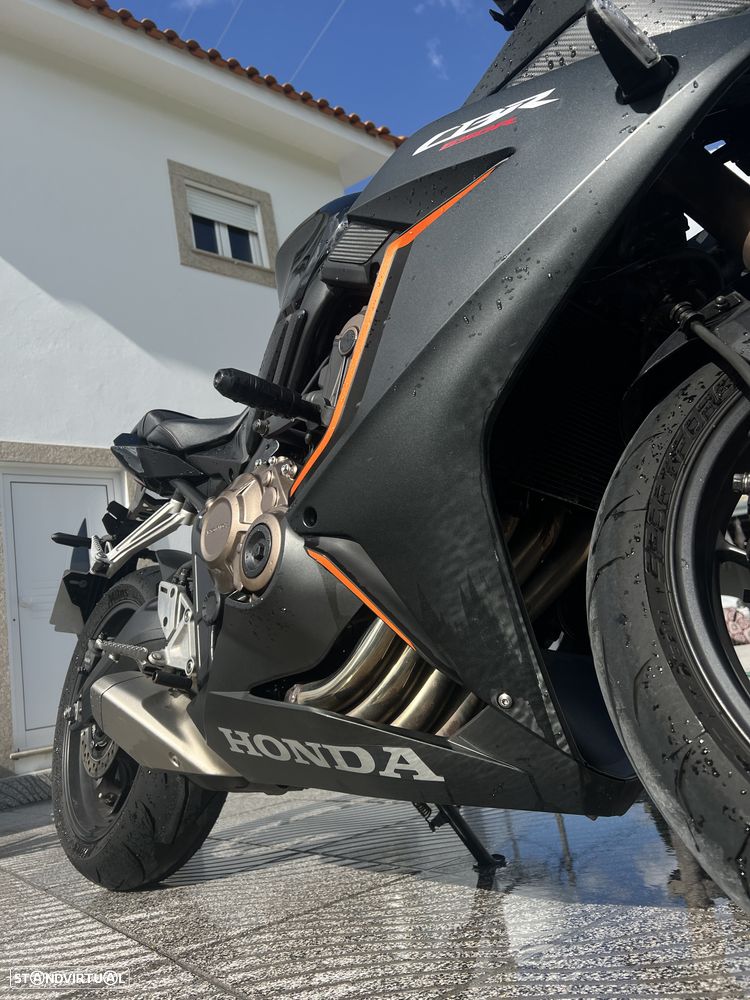 Honda CBR - 3