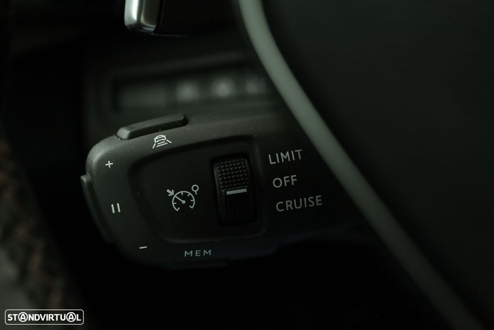Peugeot 3008 1.2 PureTech GT EAT8 - 17