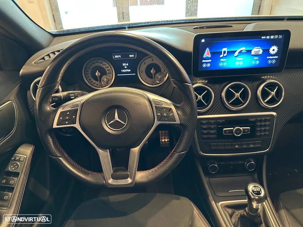 Mercedes-Benz A 180 d AMG Line - 8