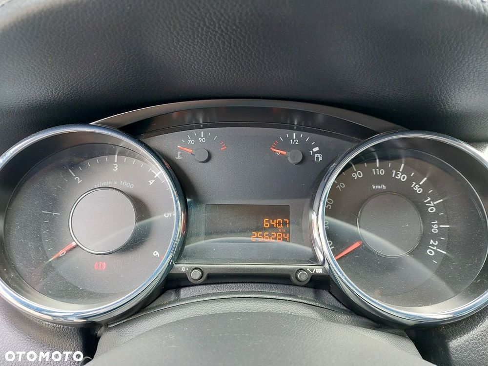 Peugeot 5008 - 19