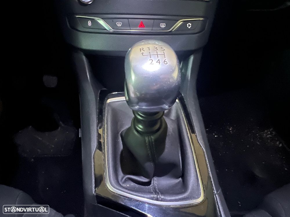 Peugeot 308 SW BlueHDi 120 Stop & Start Style - 11
