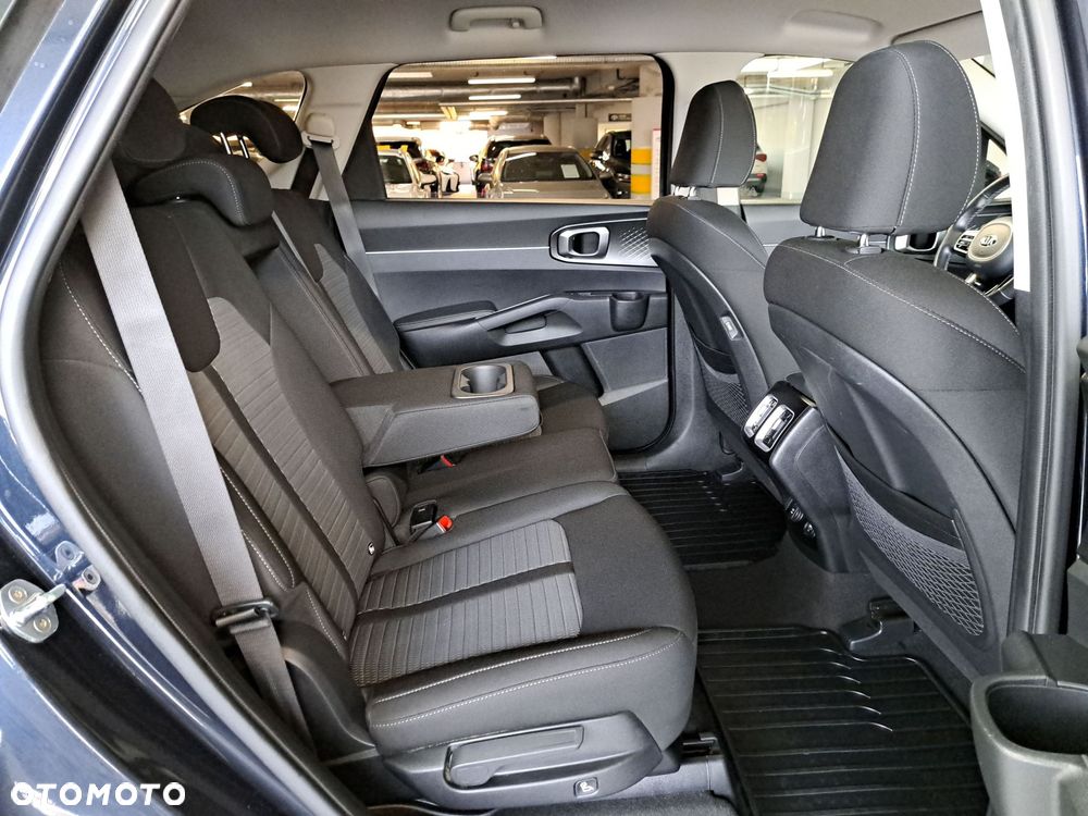 Kia Sorento - 14