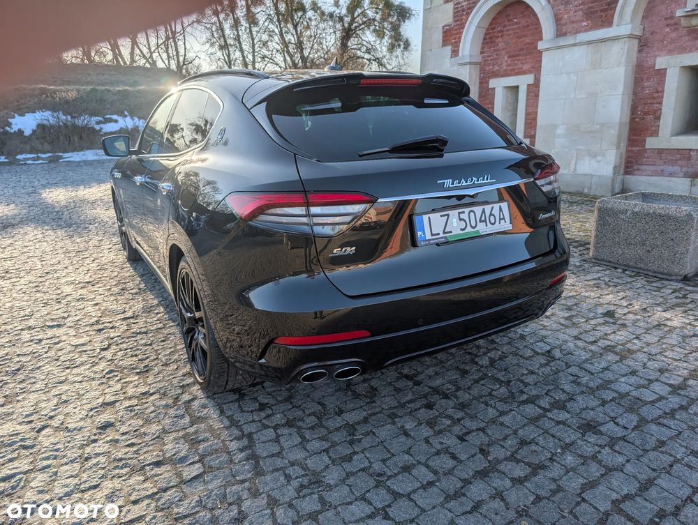 Maserati Levante S Q4 GranSport - 18