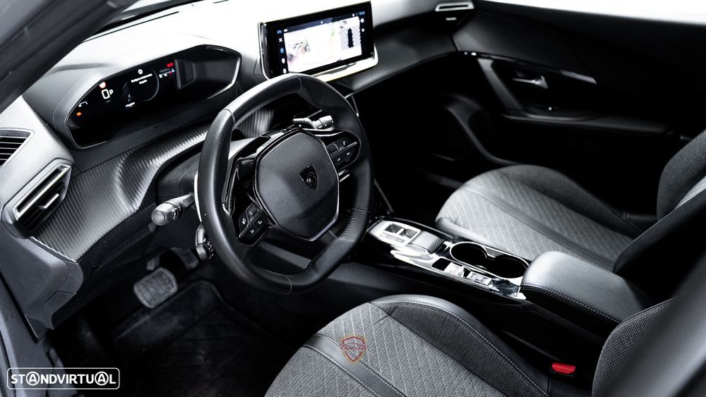 Peugeot 2008 1.5 BlueHDi Allure Pack EAT8 - 16