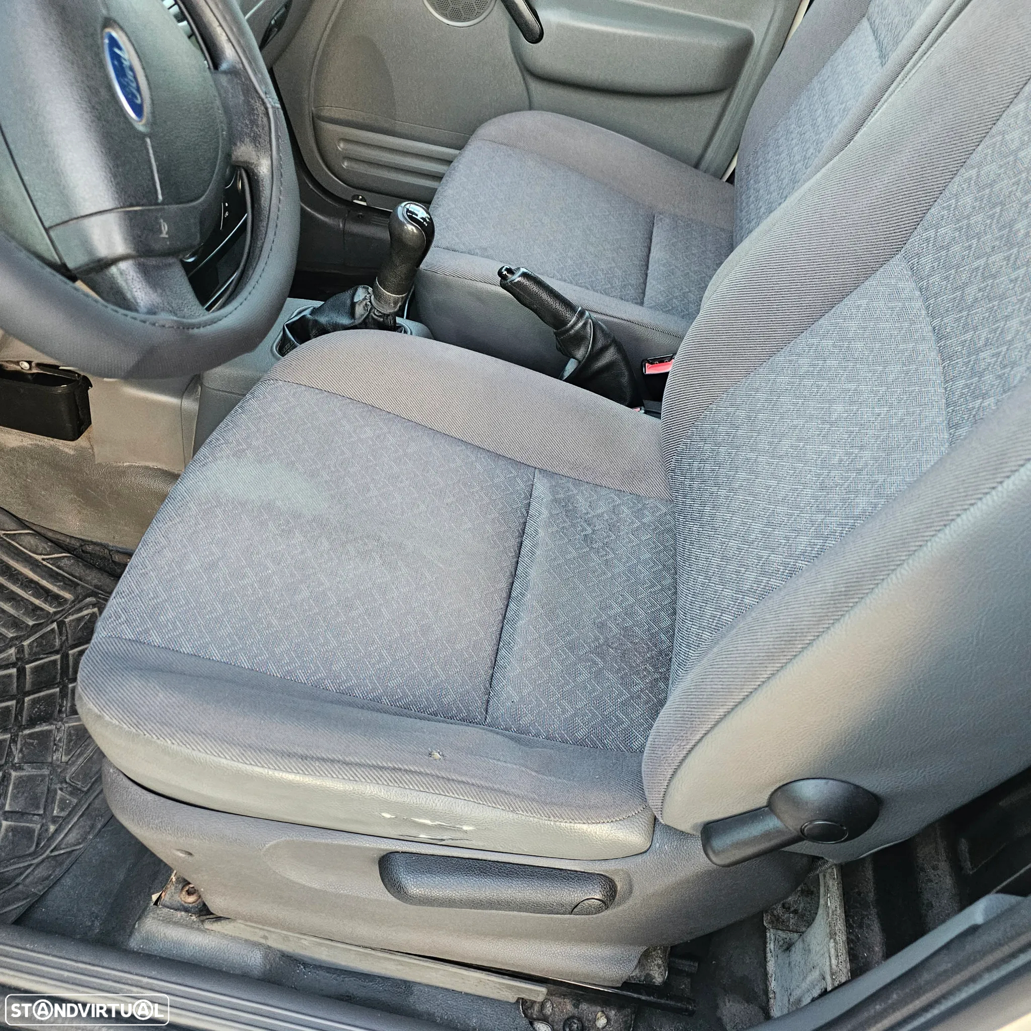 Ford Connect - 19