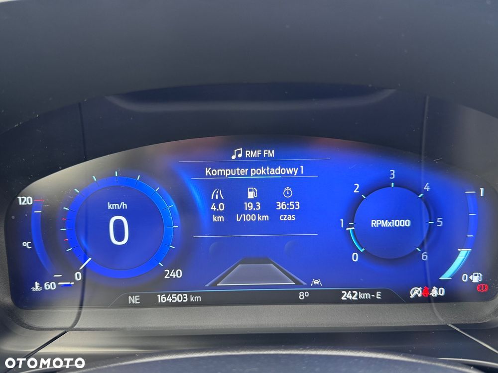 Ford Kuga 2.0 EcoBlue Hybrid ST-LINE - 21