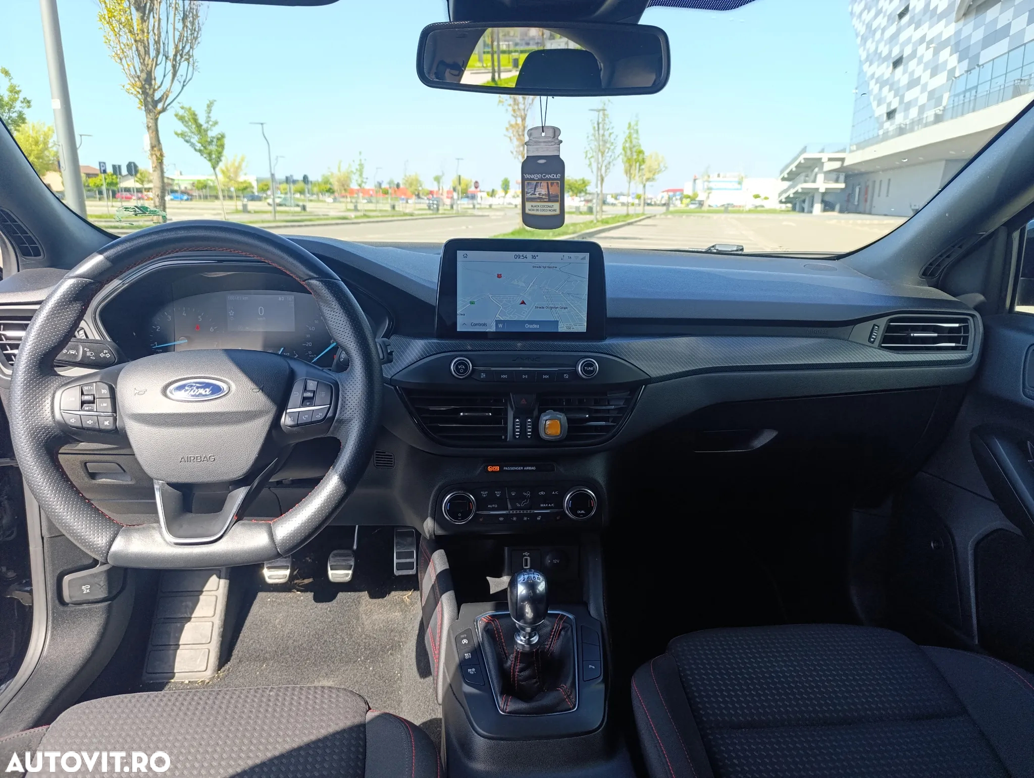 Ford Focus 1.0 EcoBoost Active - 14