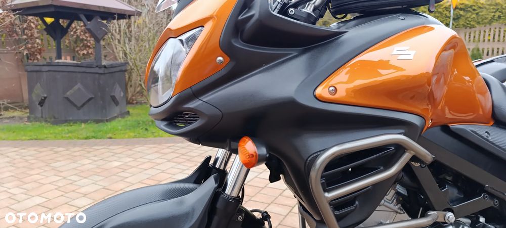 Suzuki V-STROM - 38