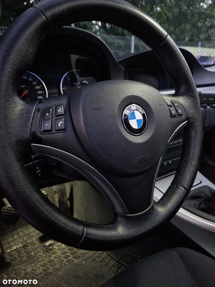 BMW Seria 3 318d - 7