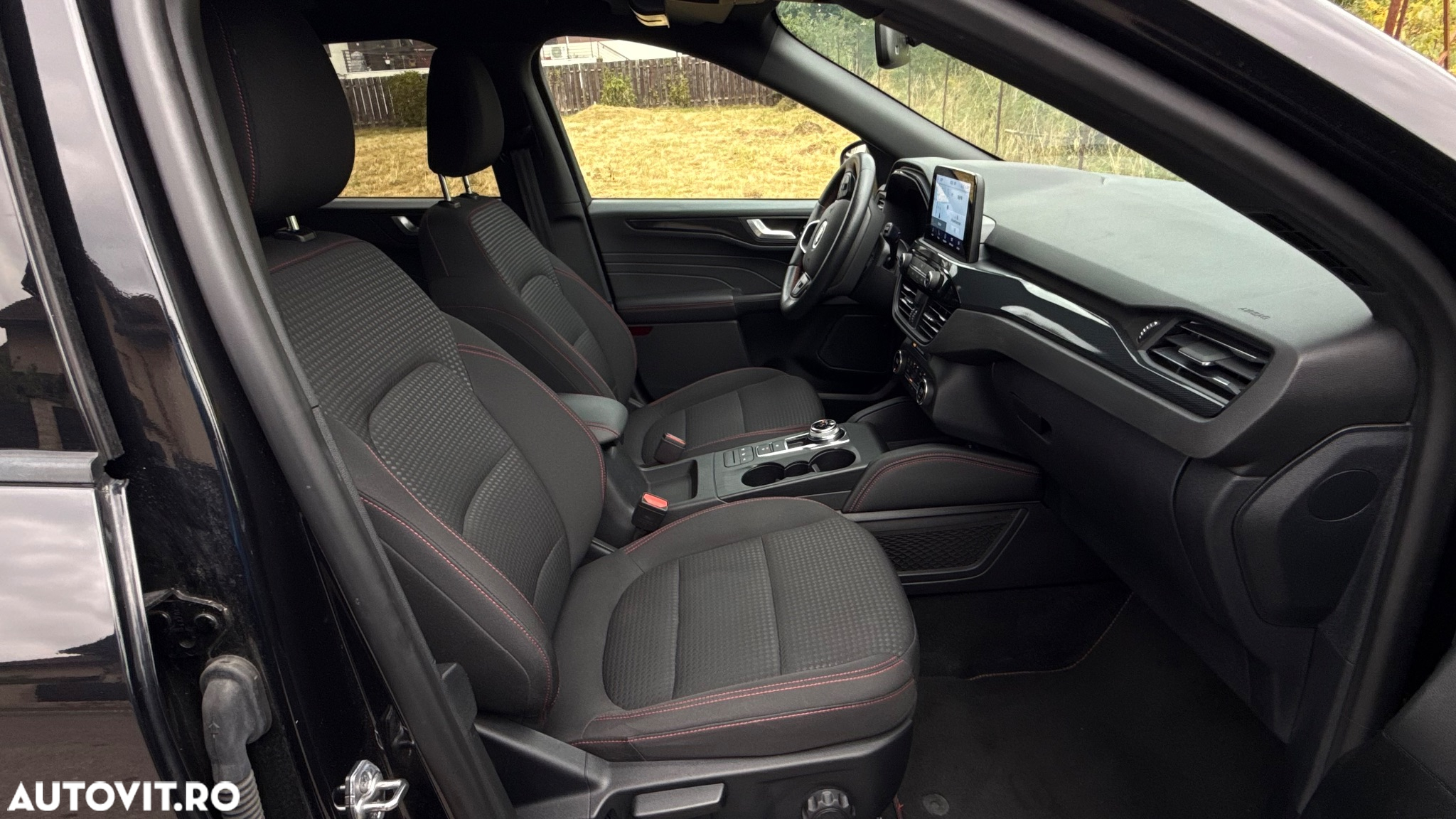 Ford Kuga 2.5 Duratec FHEV ST-LINE - 6