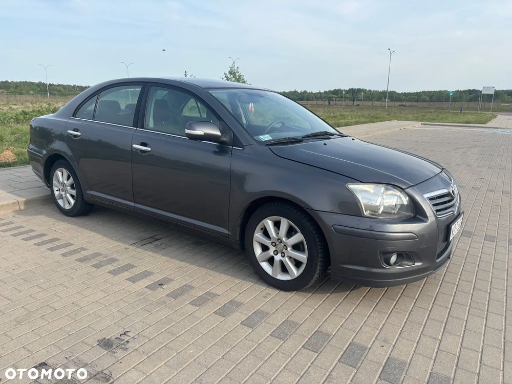 Toyota Avensis 2.0 D-4D - 1
