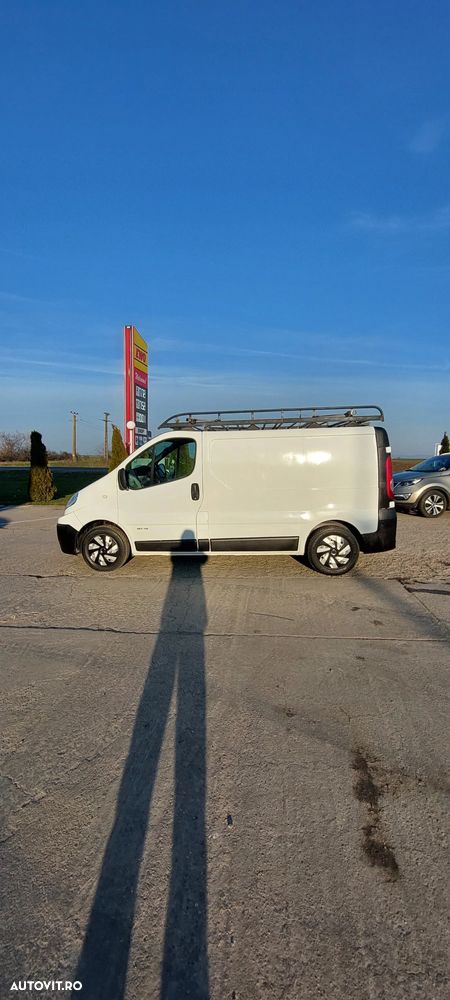 Renault TRAFIC - 1