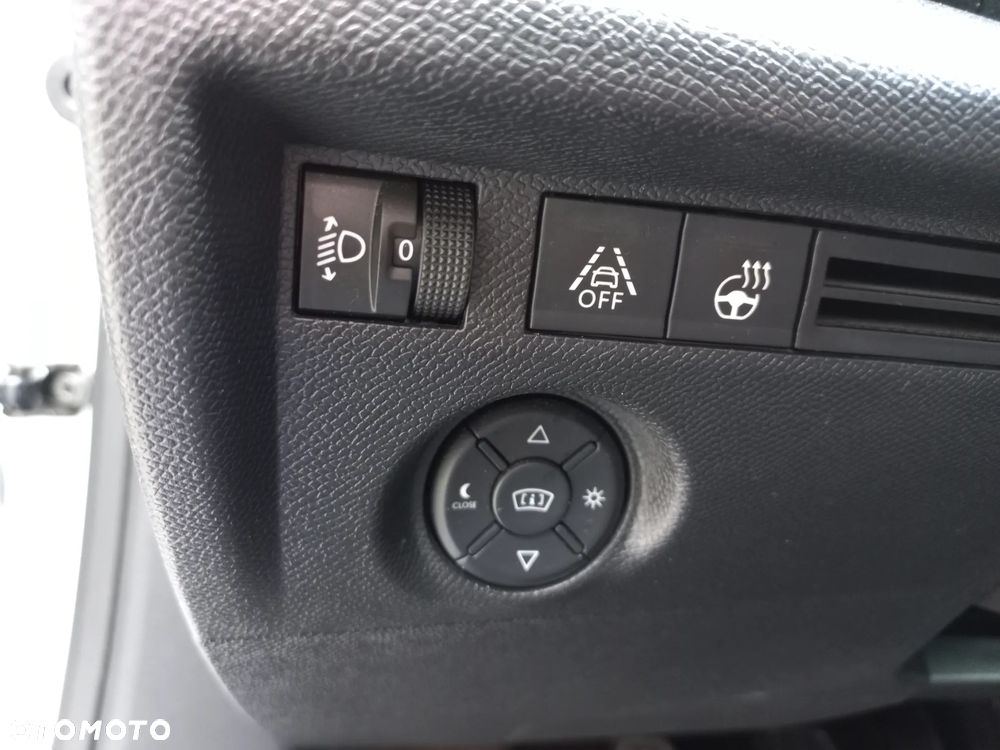 Citroën C4 1.2 PureTech Shine S&S - 17