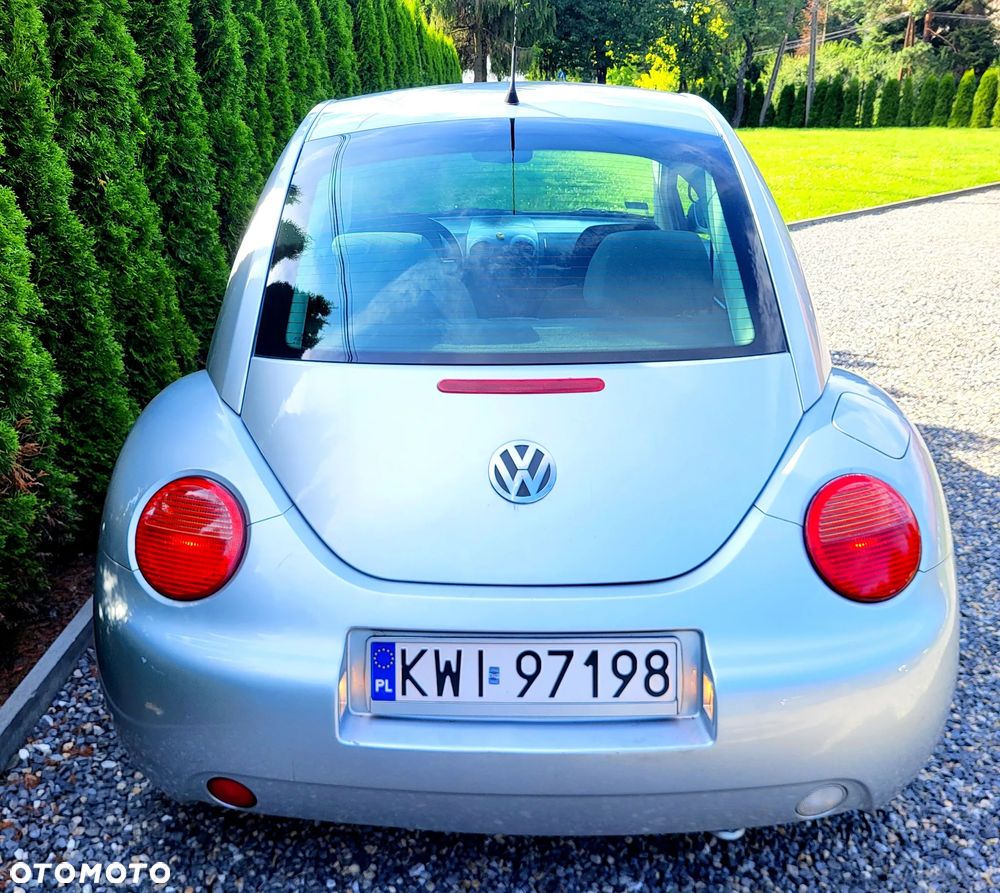 Volkswagen New Beetle - 7