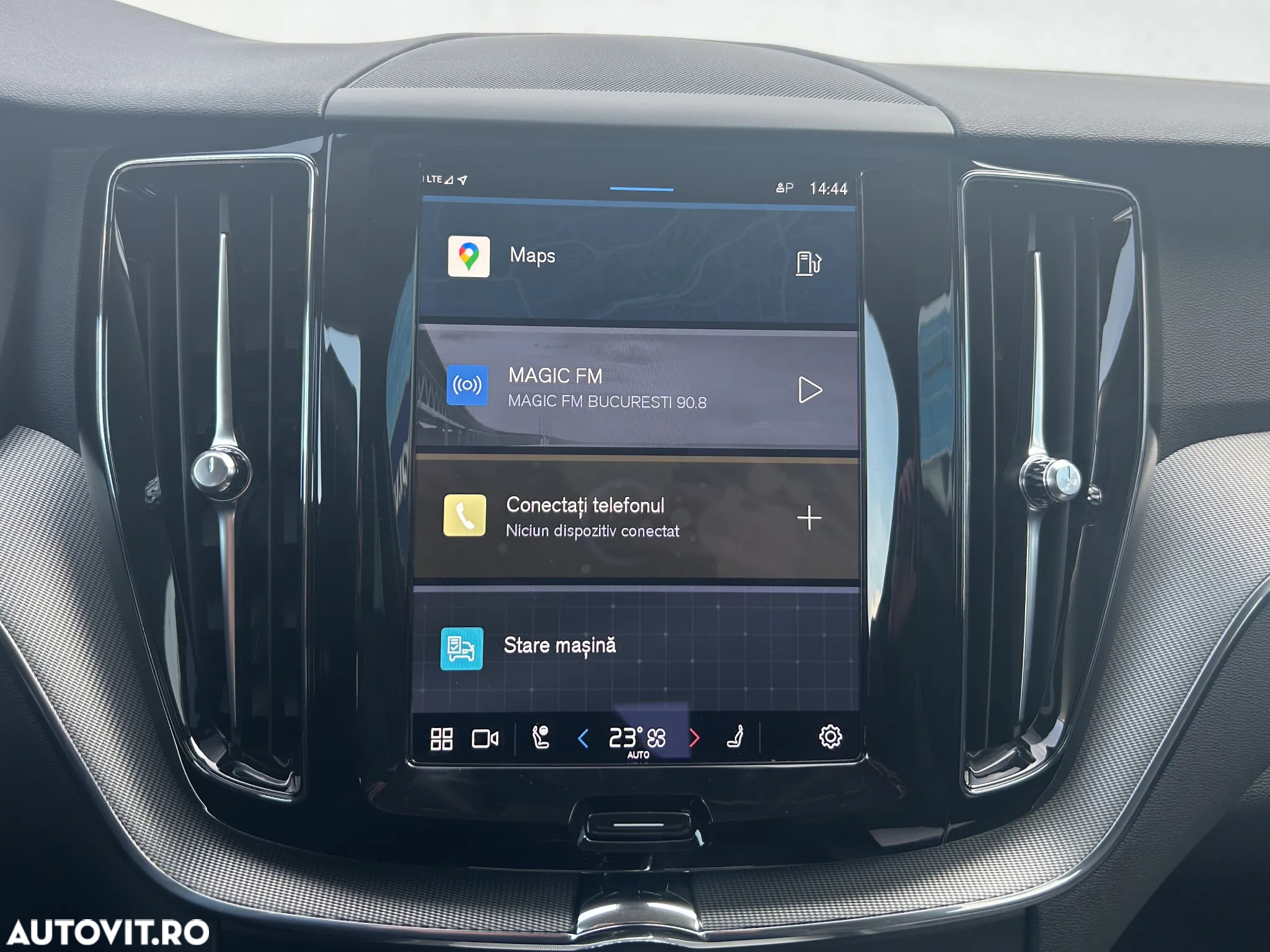 Volvo XC 60 B4 MHEV AT FWD Core - 23