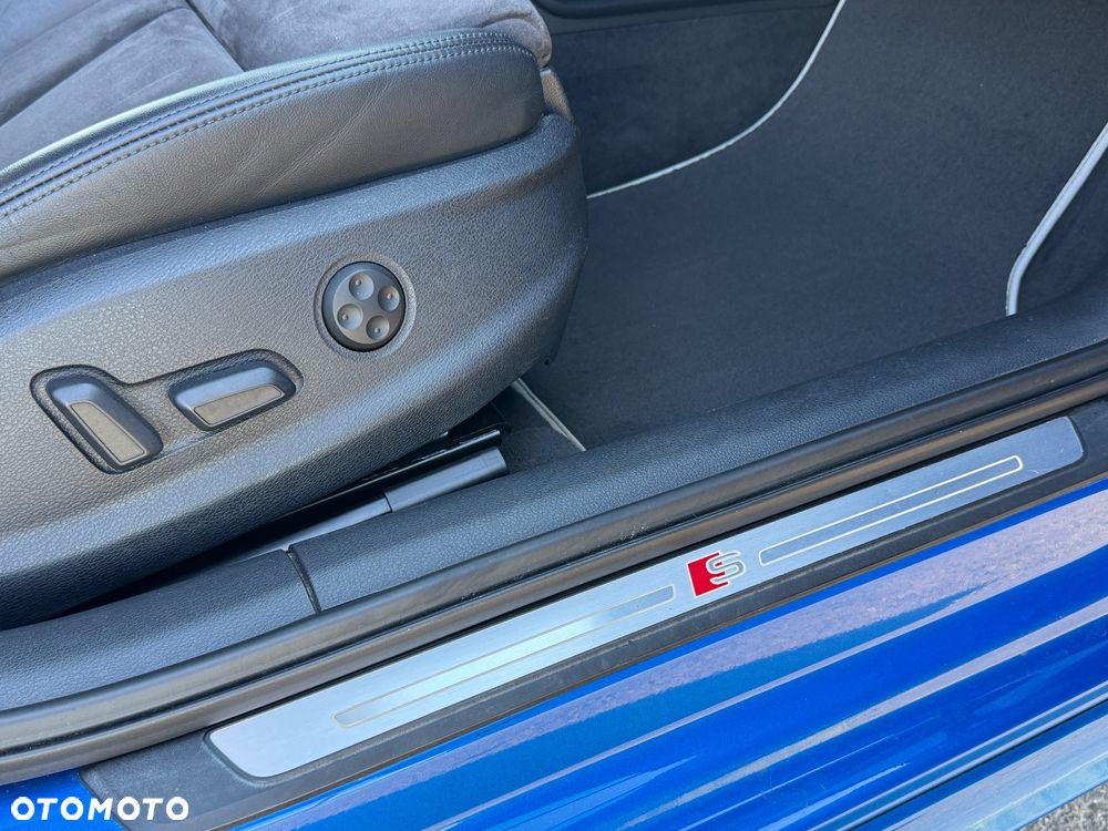 Audi A3 Sportback 2.0 TDI (clean diesel) quattro S tronic S line Sportpaket - 25