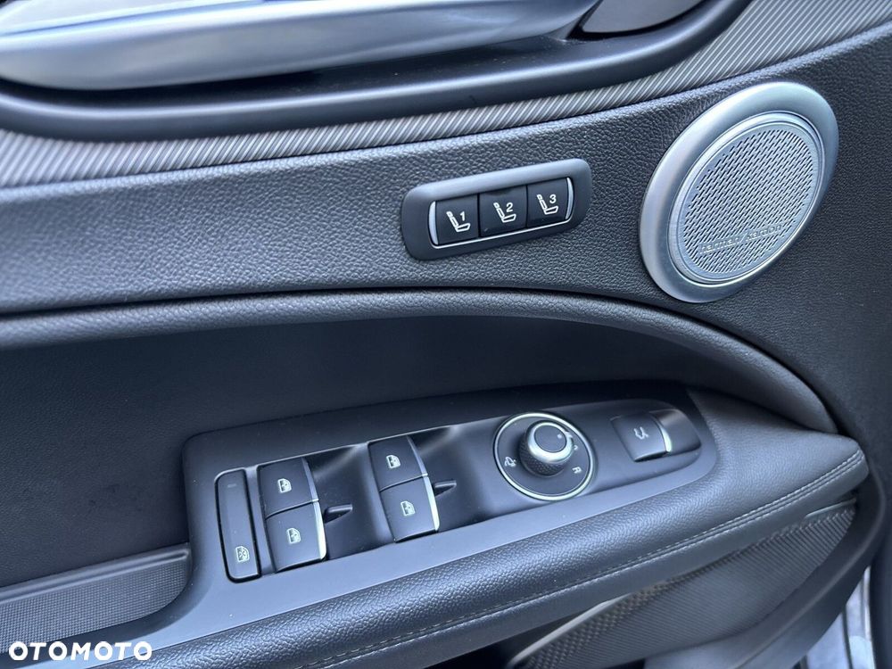 Alfa Romeo Stelvio 2.0 Turbo Veloce Q4 - 32
