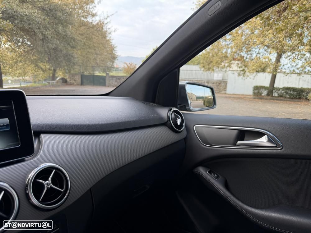 Mercedes-Benz B 180 d BlueEFFICIENCY Edition Style - 22