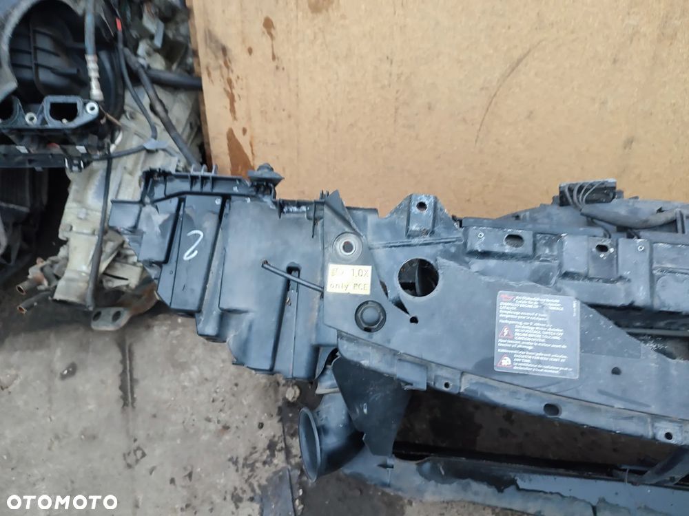 VW Touareg I 1 7L wzmocnienie pas komplet 2.5 TDI - 8