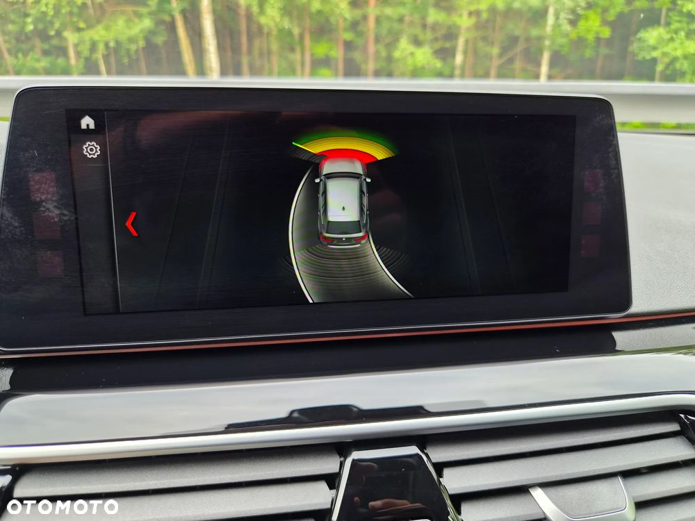 BMW Seria 5 530i Luxury Line - 22