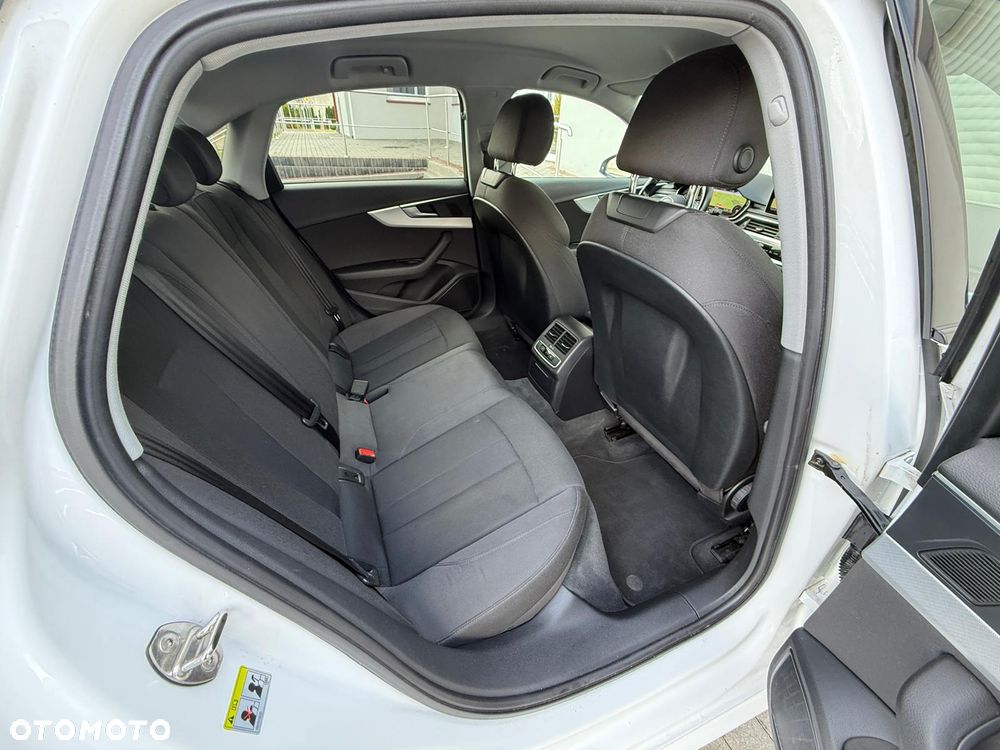 Audi A4 Avant 2.0 TDI S tronic sport - 13