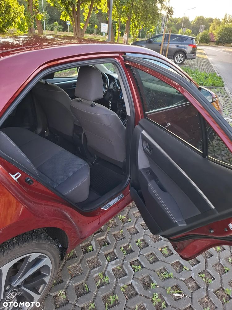 Toyota Corolla 1.6 Prestige MS EU6 - 14