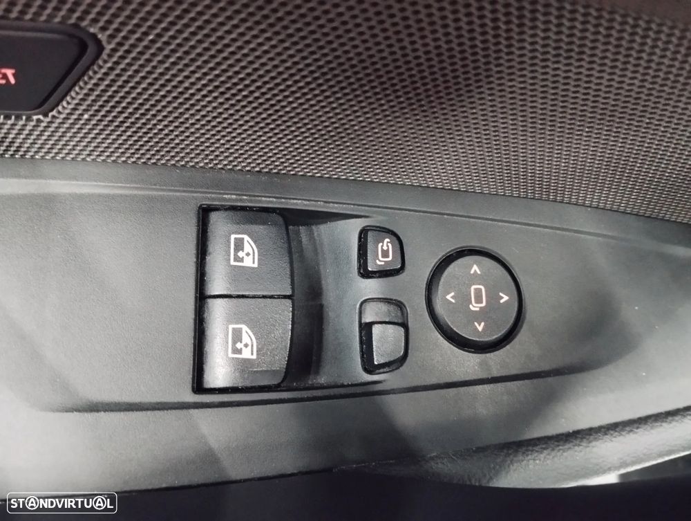 BMW 420 d Desportiva M Auto - 26