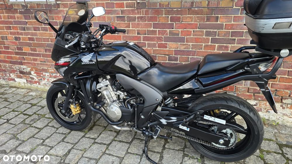 Honda CBF - 10