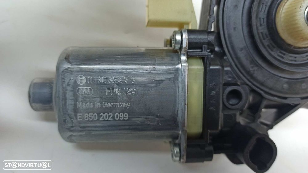 MOTOR ELEVADOR FRENTE DIREITO SEAT LEON (5F1) STYLE PLUS - 7