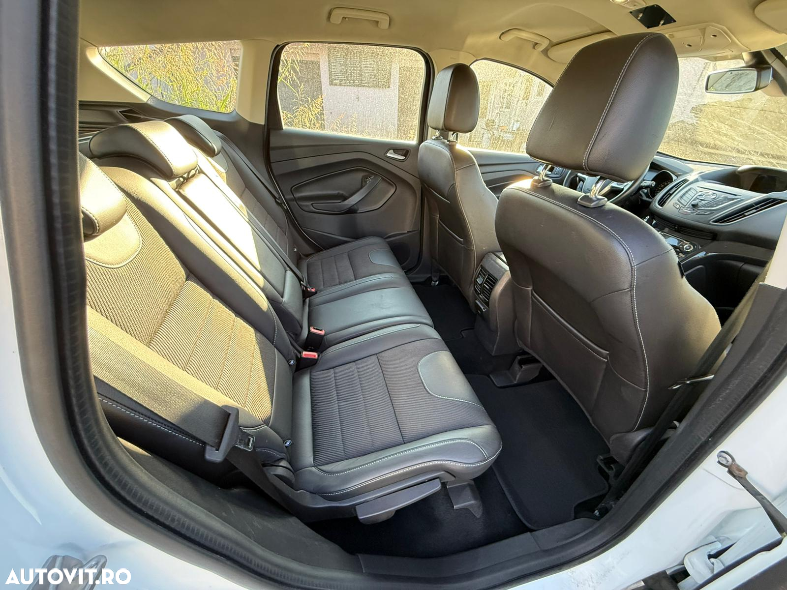 Ford Kuga 2.0 TDCi 4x4 Titanium - 20