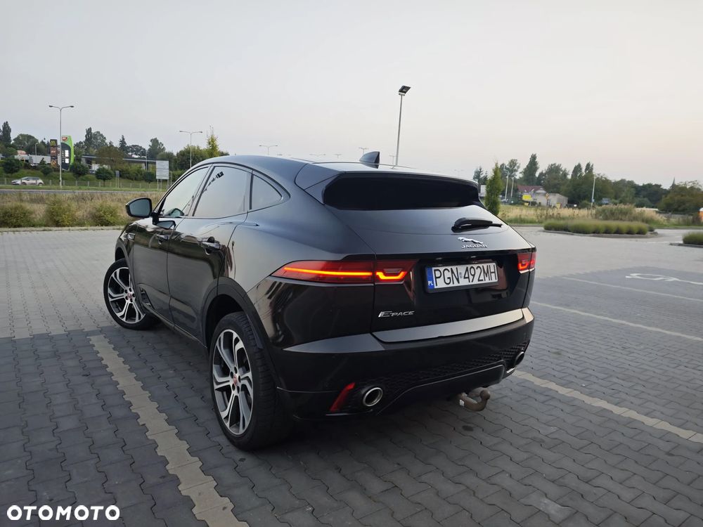 Jaguar E-Pace - 8