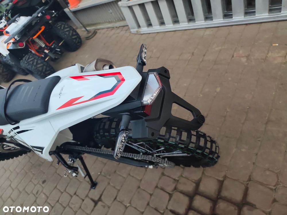 QJMOTOR COV 125X - 14