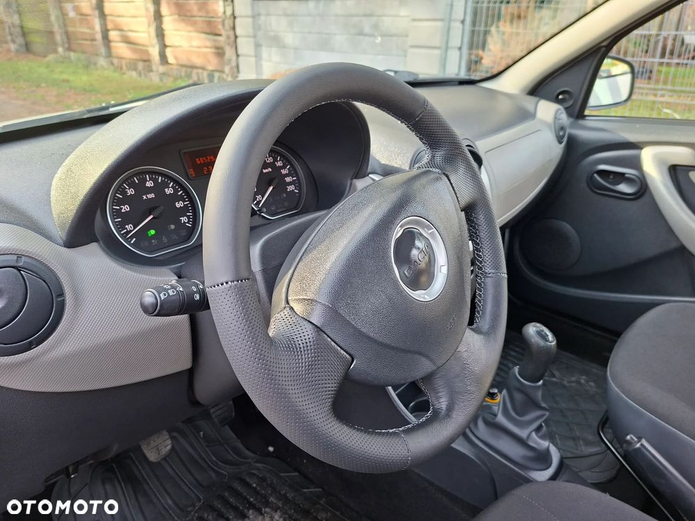 Dacia Sandero ver-celebration - 8