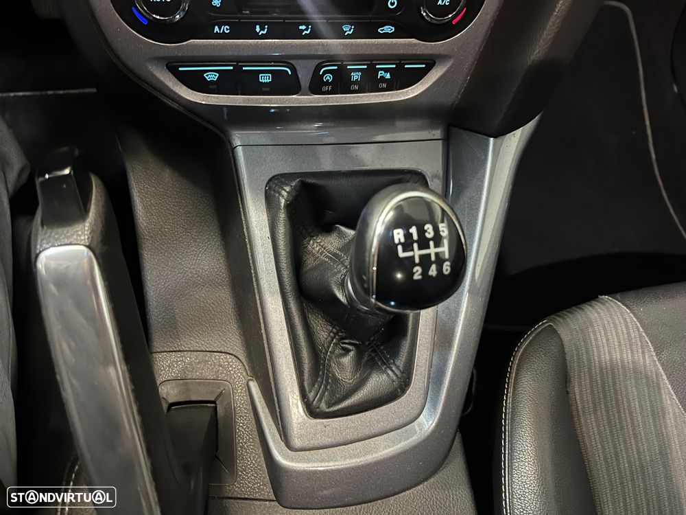 Ford Focus 1.6 TDCi Titanium - 27