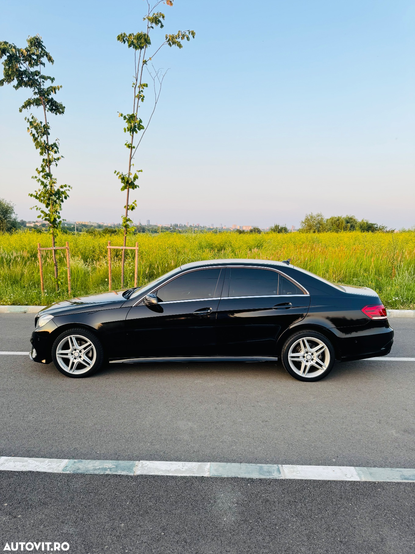 Mercedes-Benz E 200 BlueTEC 7G-TRONIC - 2