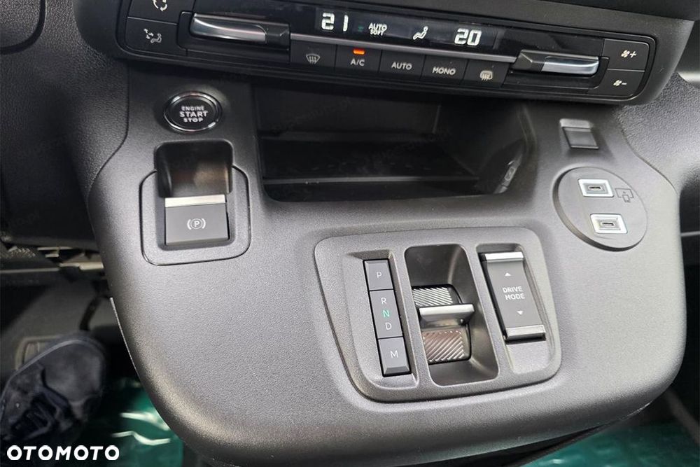 Peugeot Partner Van L2H1 EAT8 1.5 130KM - 22