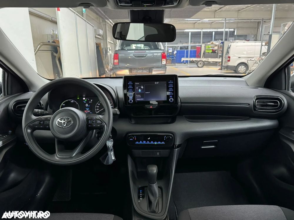 Toyota Yaris - 8
