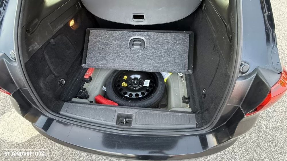 Opel Astra Sports Tourer 1.2 T Business Edition S/S - 32