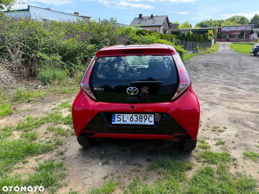 Toyota Aygo x-play - 6