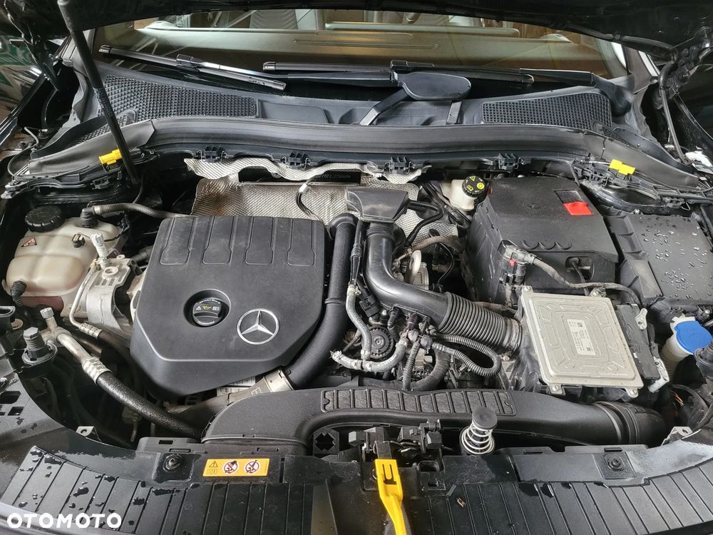 Mercedes-Benz GLA 200 - 20