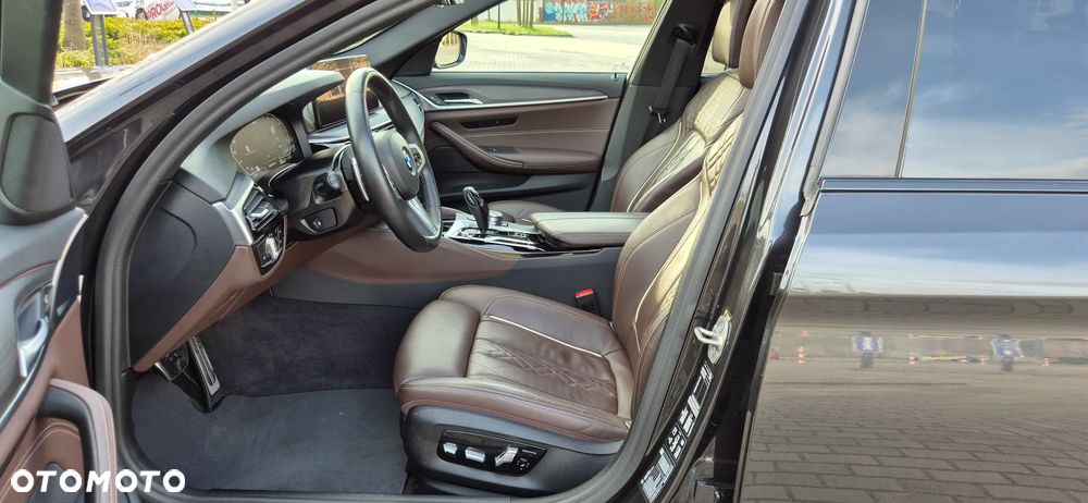 BMW Seria 5 530i xDrive mHEV M Sport sport - 27