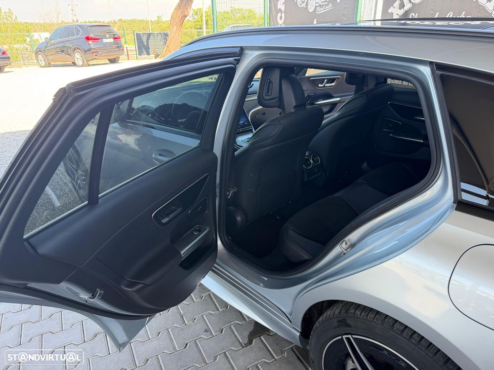 Mercedes-Benz C 300 e AMG Line - 24