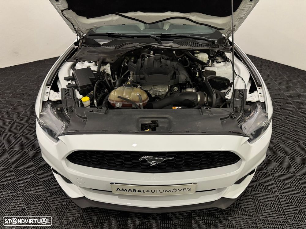 Ford Mustang 2.3i EcoBoost - 61