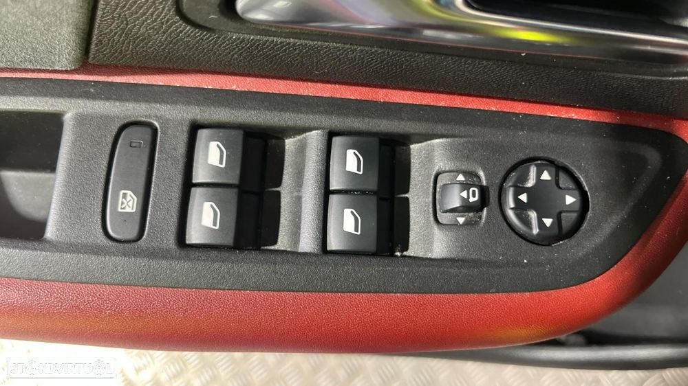 Citroën C4 1.2 PureTech Shine EAT8 - 25