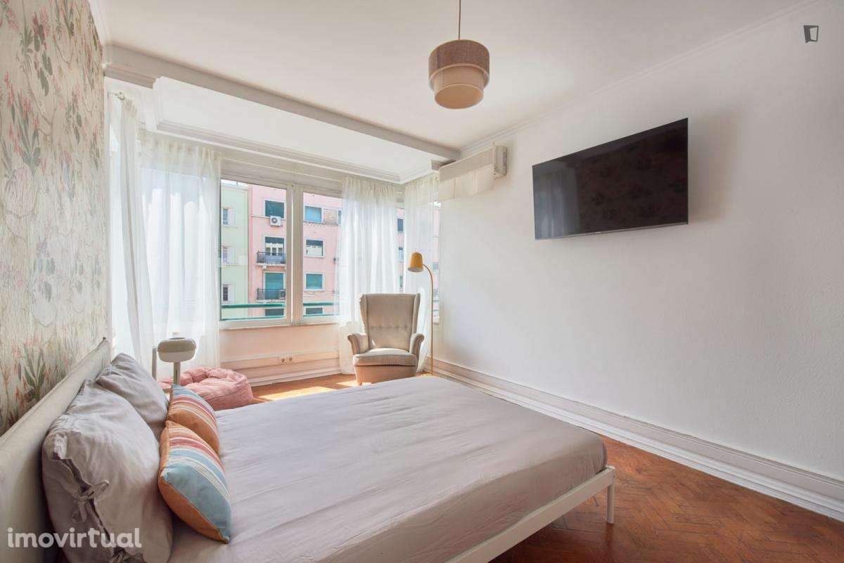 Quarto - localizado em Marquês de Pombal Lisbon - Grande imagem: 5/60