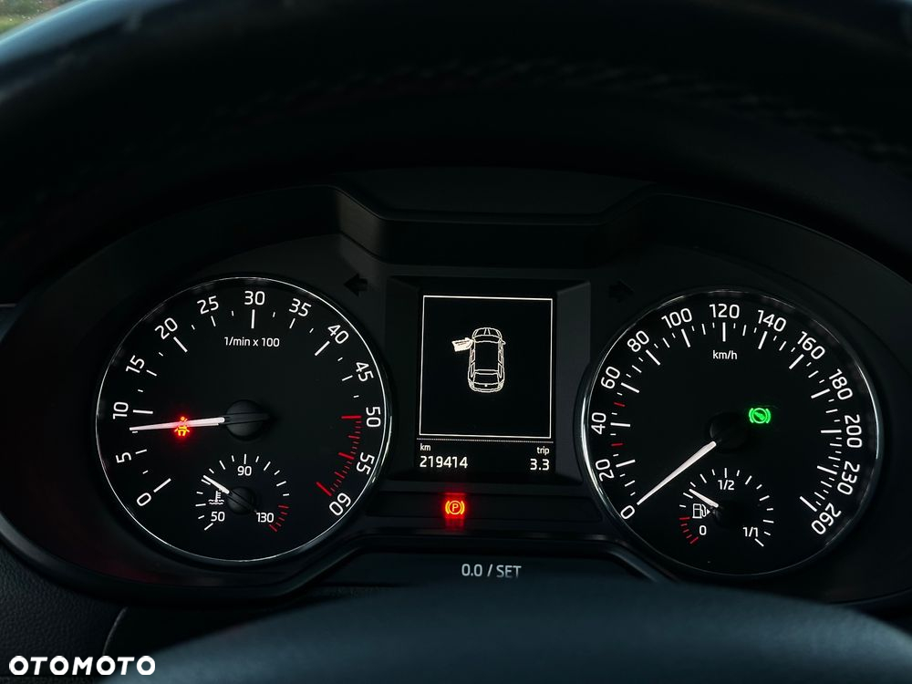 Skoda Octavia 2.0 TDI Ambition DSG - 19