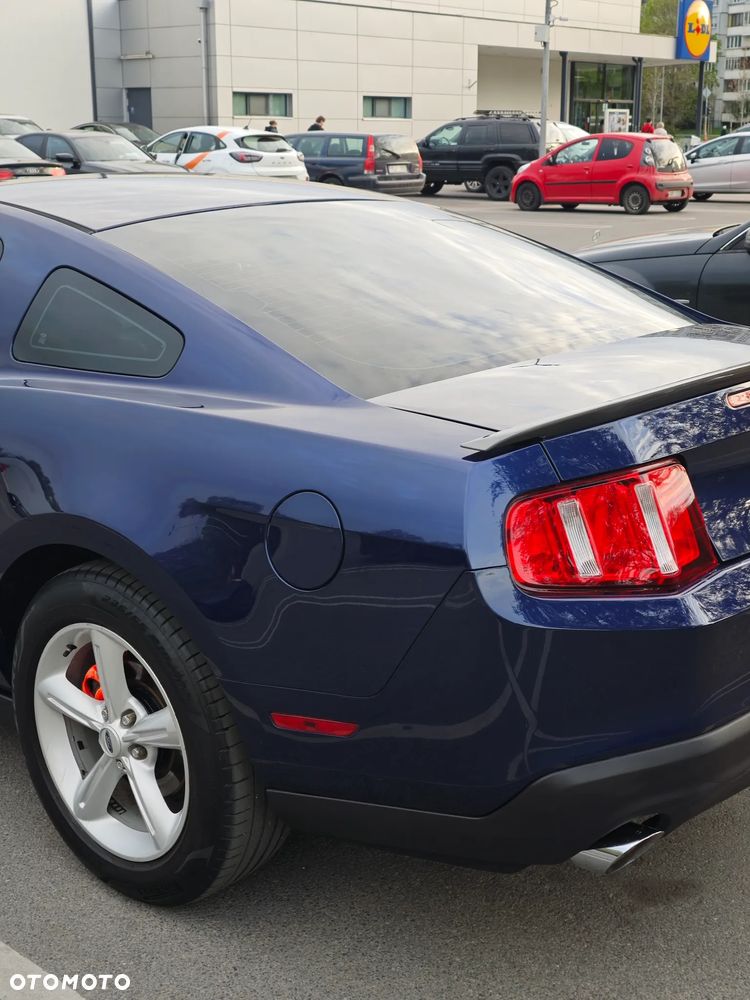 Ford Mustang 3.7 V6 - 8