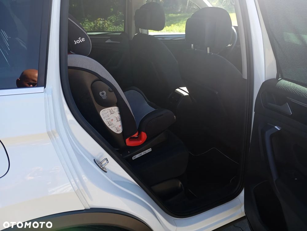 Volkswagen Tiguan - 8