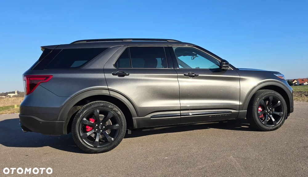 Ford Explorer - 3